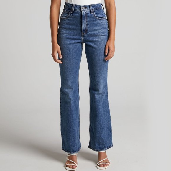 NWT Levi’s 70s High Rise Flare Sonoma Step Jeans Size 29 x 32